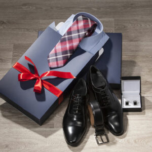 9 creative and classic gift ideas for men