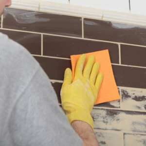 6 common things one should not clean with paper towels