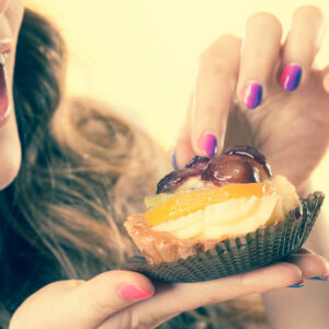 6 signs of high sugar intake and related health issues