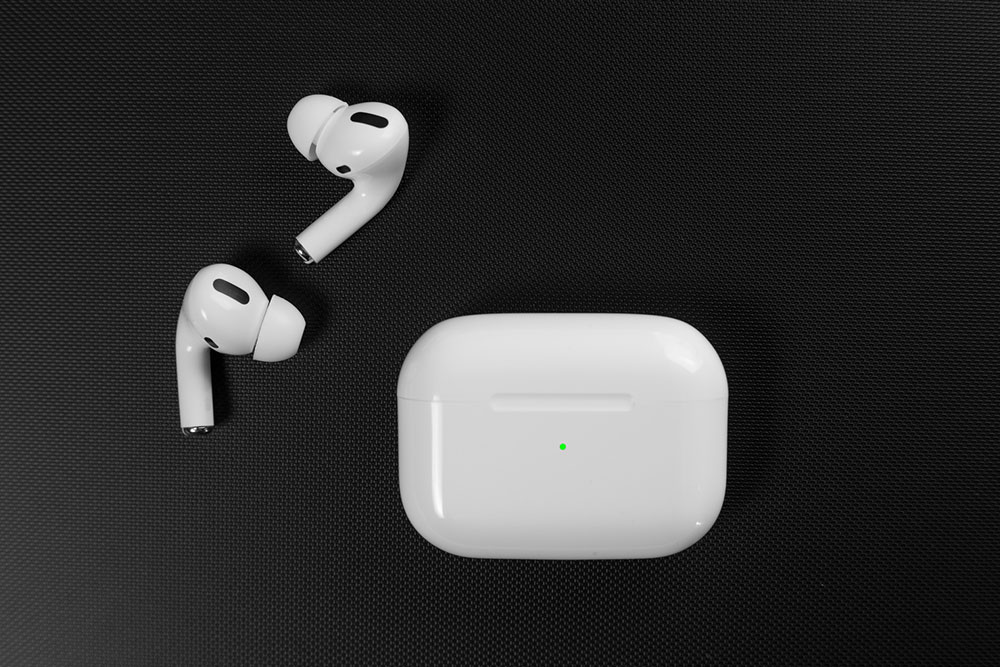 Guide to Buying AirPods – 6 Things to Know